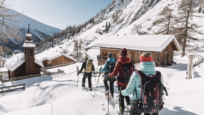 Schneeschuhwandern Nationalpark Hohe Tauern, Winterurlaub Österreich