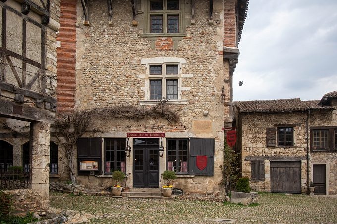 Perougés: Ich habe das schönste Dorf Frankreichs besucht | Reisevergnügen