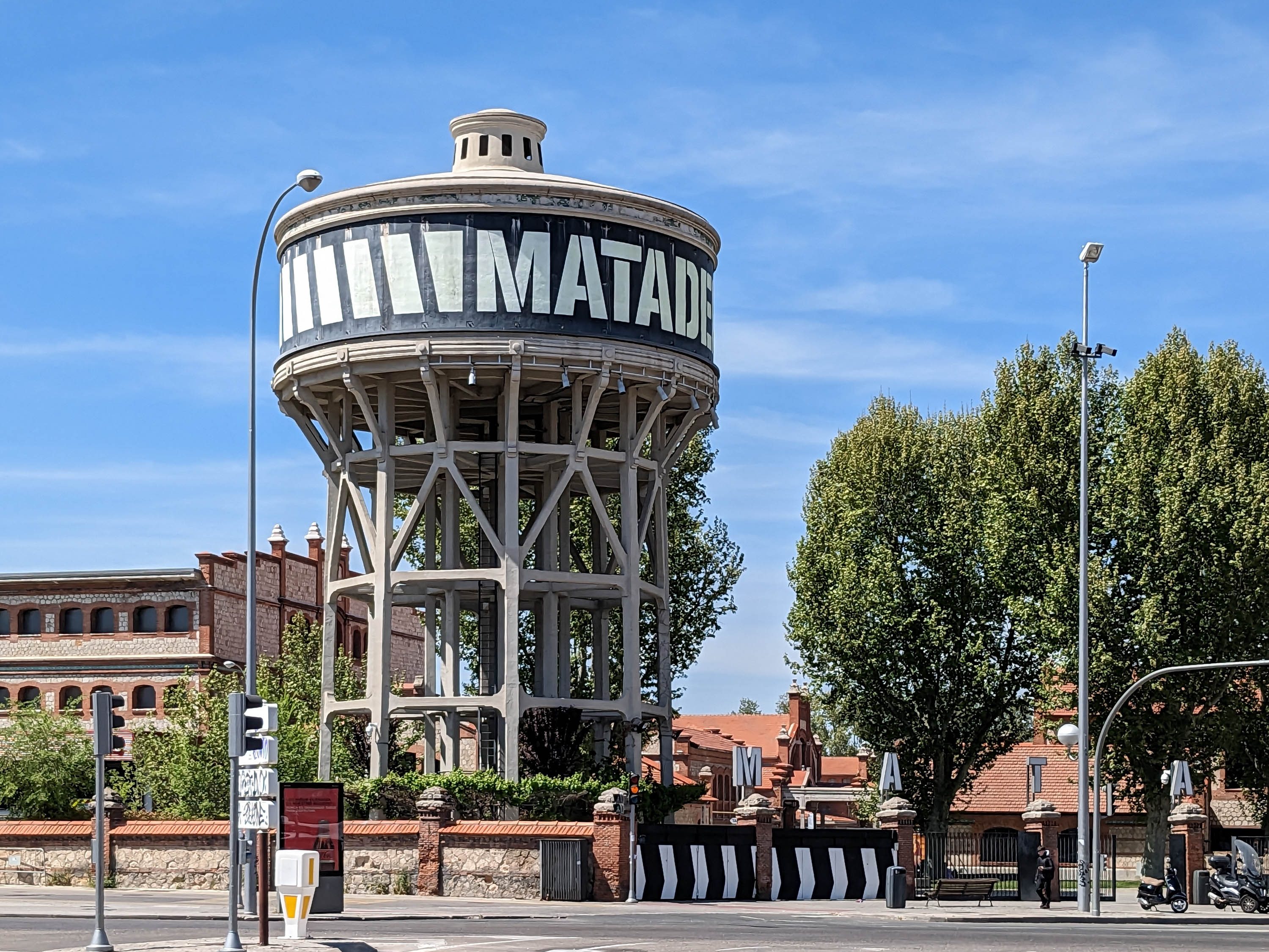 Erlebe Kunst, Kultur, Theater und vieles mehr im Matadero Reisevergnügen