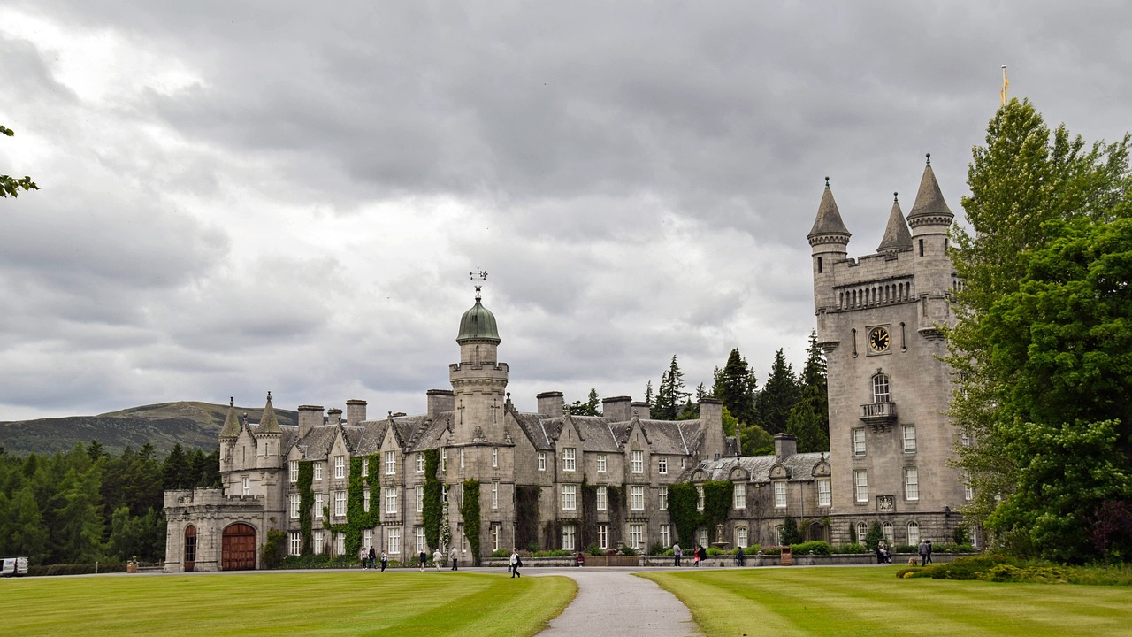 #Balmoral Schloss in Schottland: So kannst du das royale Anwesen erstmals besuchen